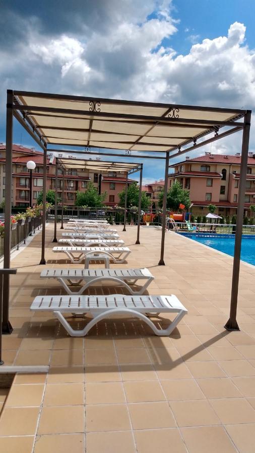 Sorrento Sole Mare Lejlighedshotel Sveti Vlas Eksteriør billede