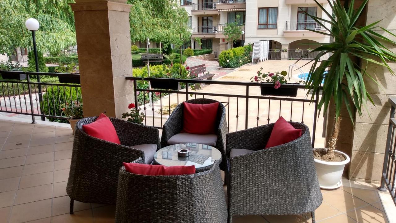 Sorrento Sole Mare Lejlighedshotel Sveti Vlas Eksteriør billede