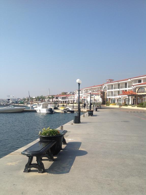 Sorrento Sole Mare Lejlighedshotel Sveti Vlas Eksteriør billede
