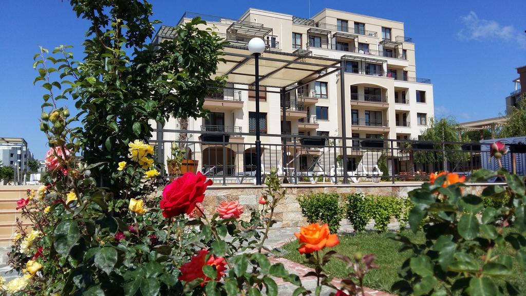 Sorrento Sole Mare Lejlighedshotel Sveti Vlas Eksteriør billede