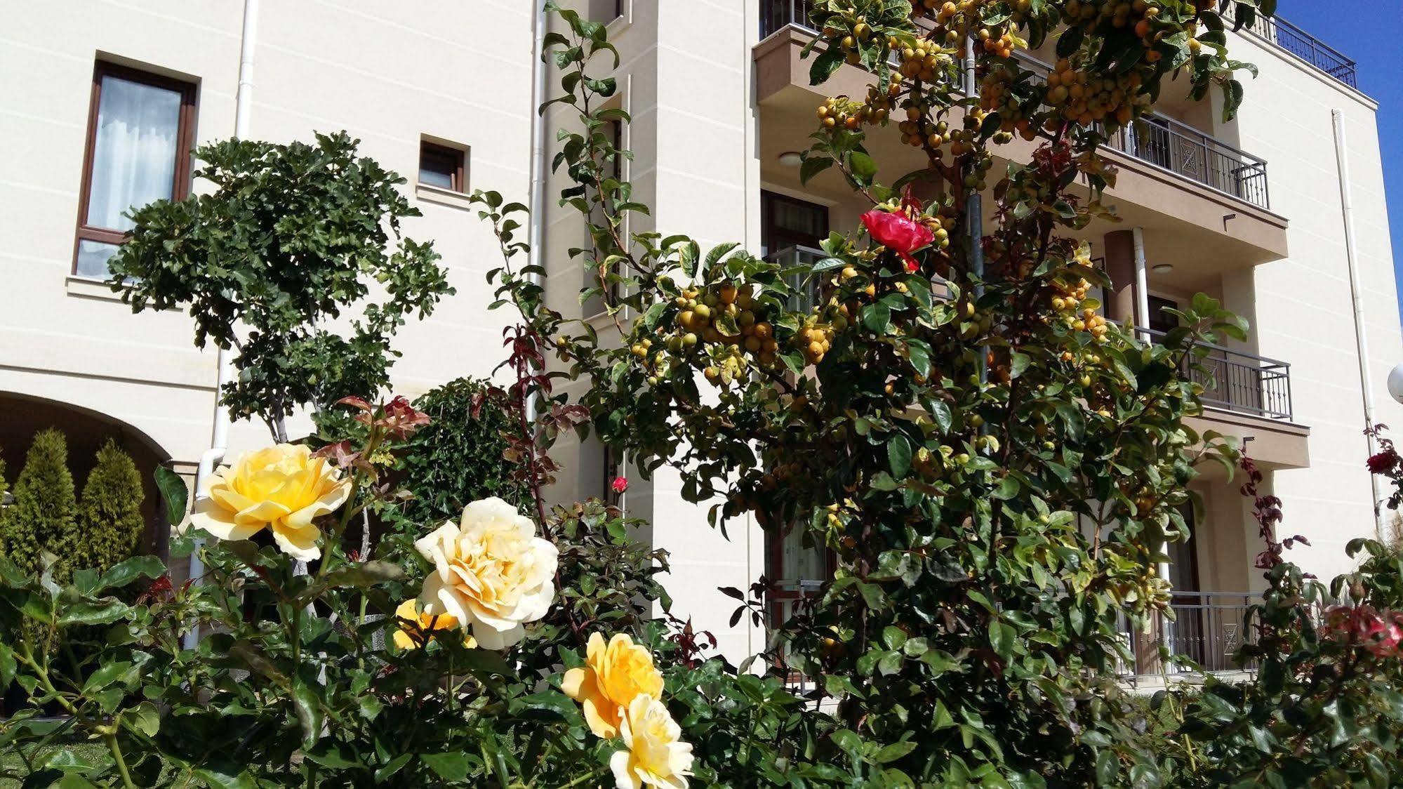 Sorrento Sole Mare Lejlighedshotel Sveti Vlas Eksteriør billede