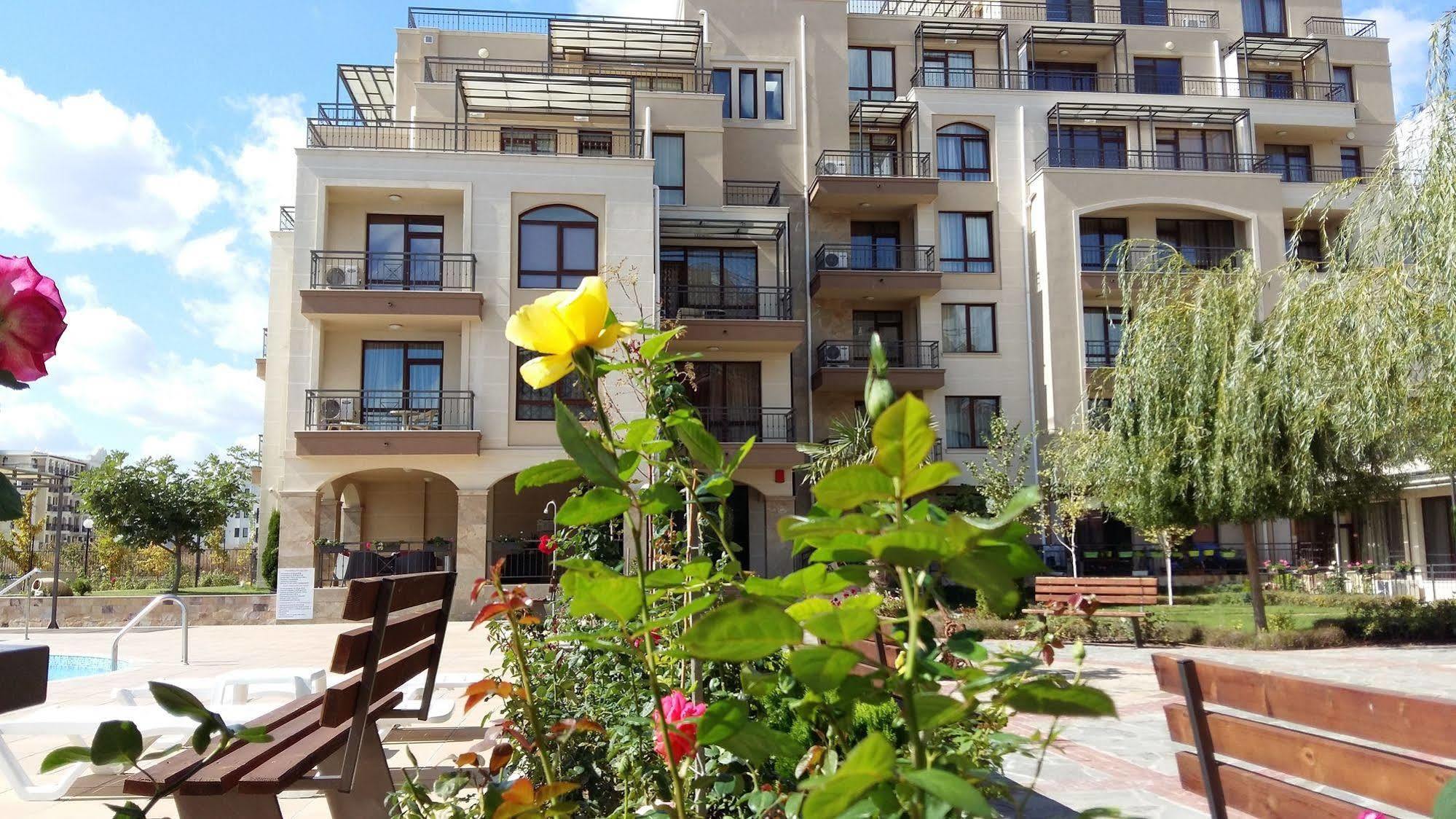 Sorrento Sole Mare Lejlighedshotel Sveti Vlas Eksteriør billede