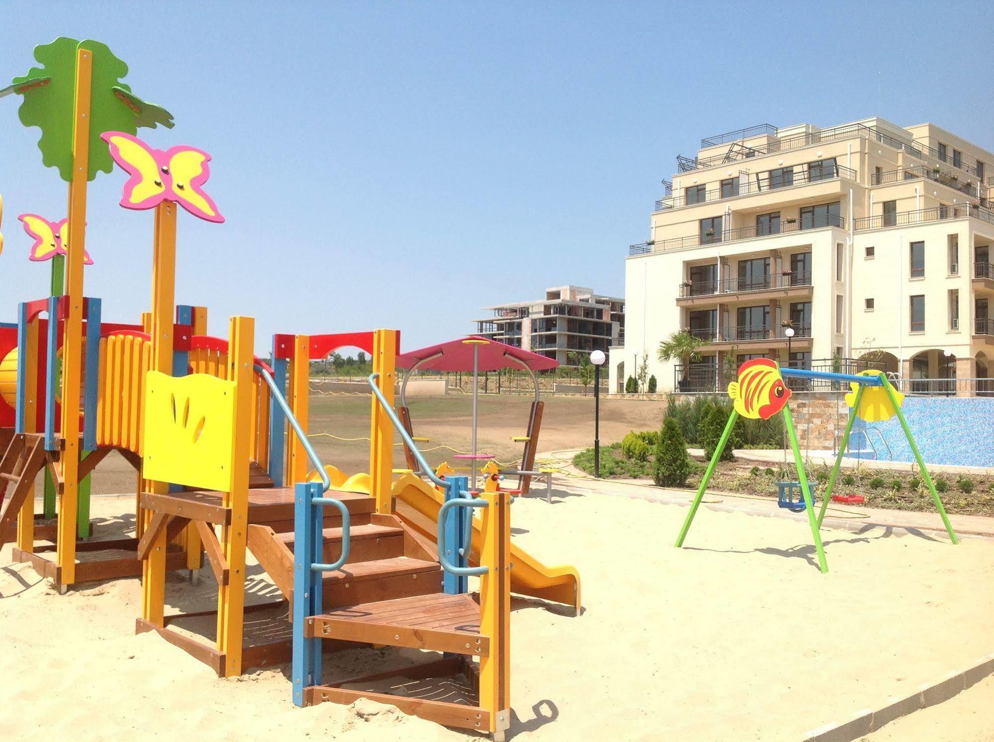 Sorrento Sole Mare Lejlighedshotel Sveti Vlas Eksteriør billede