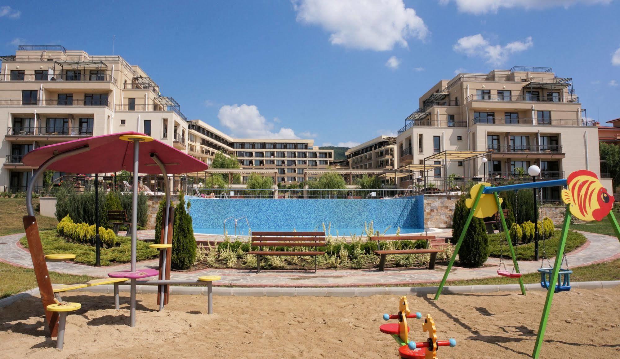 Sorrento Sole Mare Lejlighedshotel Sveti Vlas Eksteriør billede