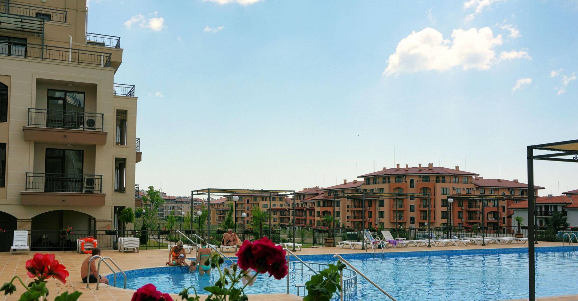 Sorrento Sole Mare Lejlighedshotel Sveti Vlas Eksteriør billede